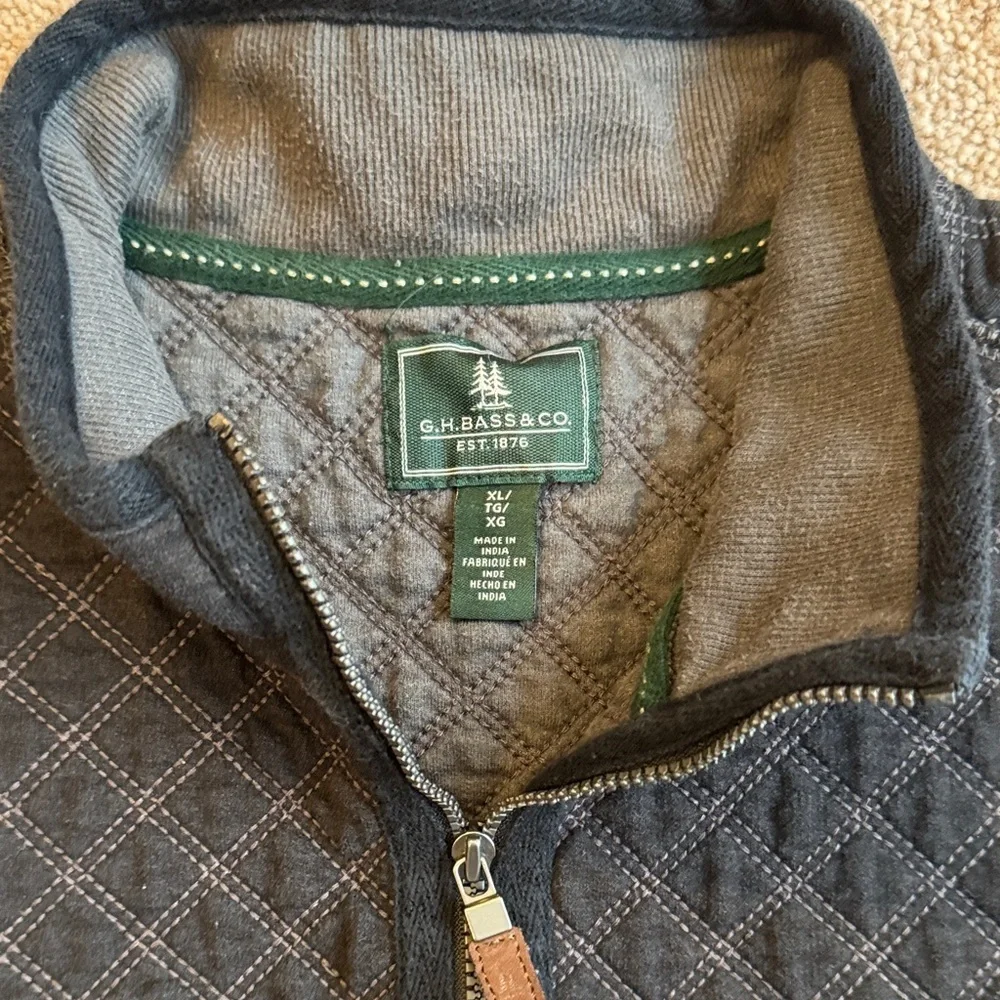 G.H. Bass & Co. Charcoal Quilted Half-Zip - Picture 2 of 5